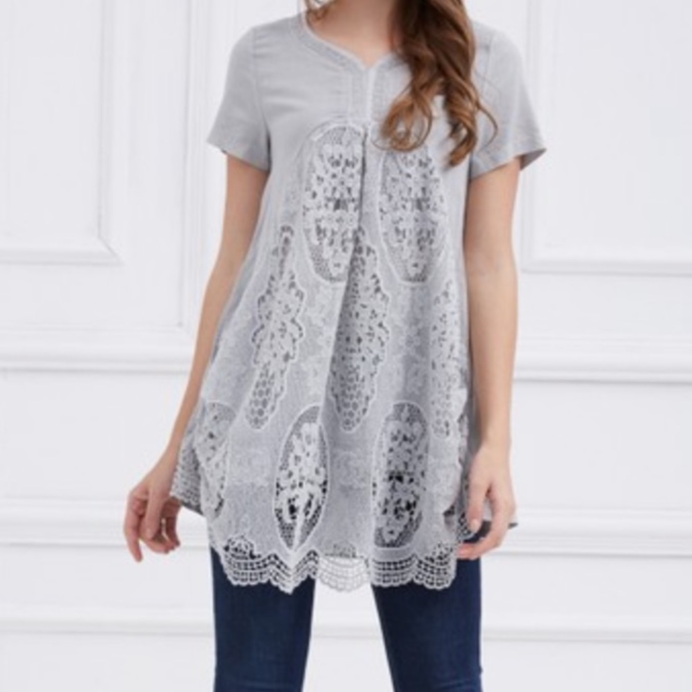 NWT Simply Couture lace tunic top size L